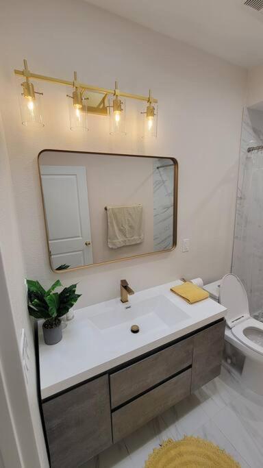Elegant Luxury 2Br Apt Near Dtla ロサンゼルス エクステリア 写真